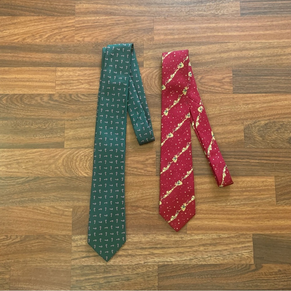 Lot of 2 Men’s Holiday Ties St. Nicholas Square David Lawrence Silk Maroon Green